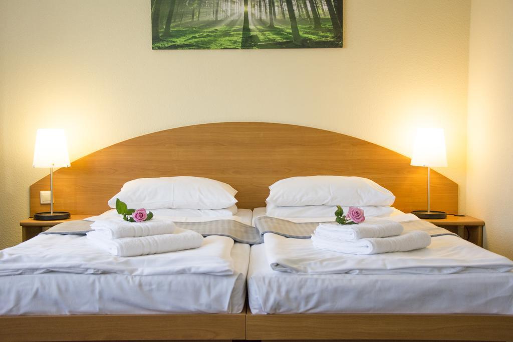 Astral'Inn Leipzig Hotel & Restaurant Экстерьер фото
